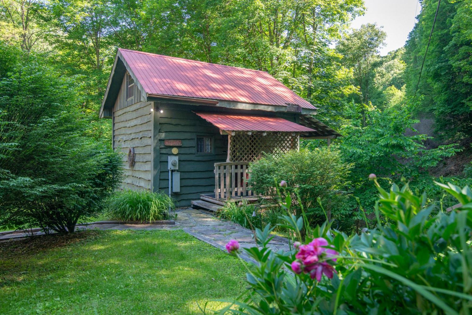 Moore House Inn & Cabins Marlinton Ngoại thất bức ảnh